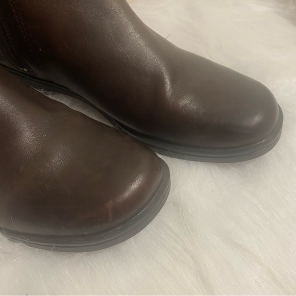 Leather Clarks Boots with Side Zip - Picture 5 of 6